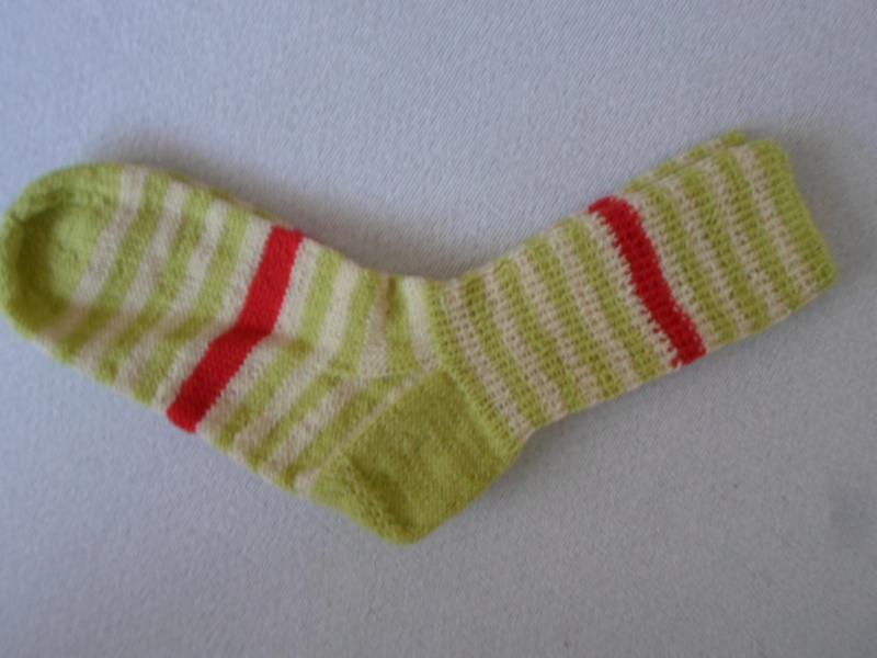  - Gr.38 Socken grün natur gestreift und sehr strapazierfähig