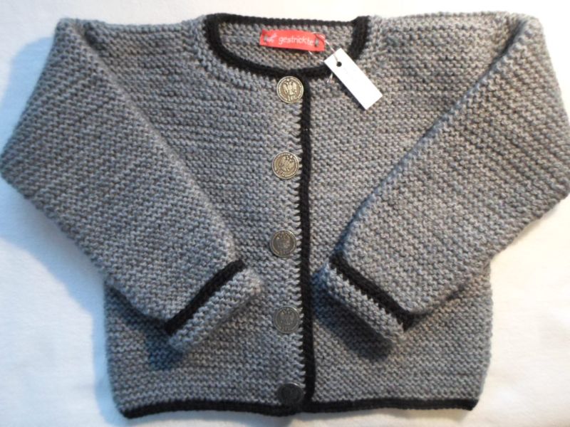  - Gr.98/104 Strickjacke für Kinder in graumelange mit schwarzem Rand aus kuschelig weichem Wollgarn kraus rechts handgestrickt