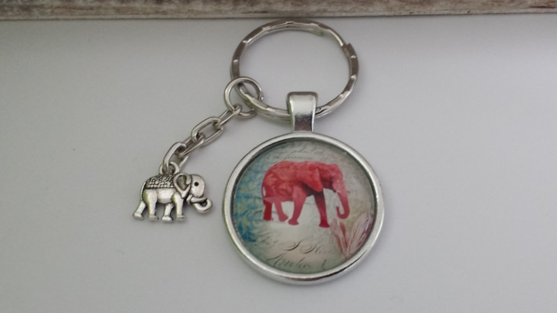  - Elefant Schlüsselanhänger Glascabochon handgefertigt Elefanten Metallanhänger Accessoire Geschenk Frauen Freundin Yoga Erinnerung