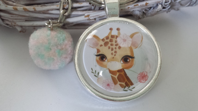  - Giraffe Schlüsselanhänger Glascabochonanhänger handgefertigt mit Bommel Geschenk Mädchen Frauen Freundin Zoo Besuch