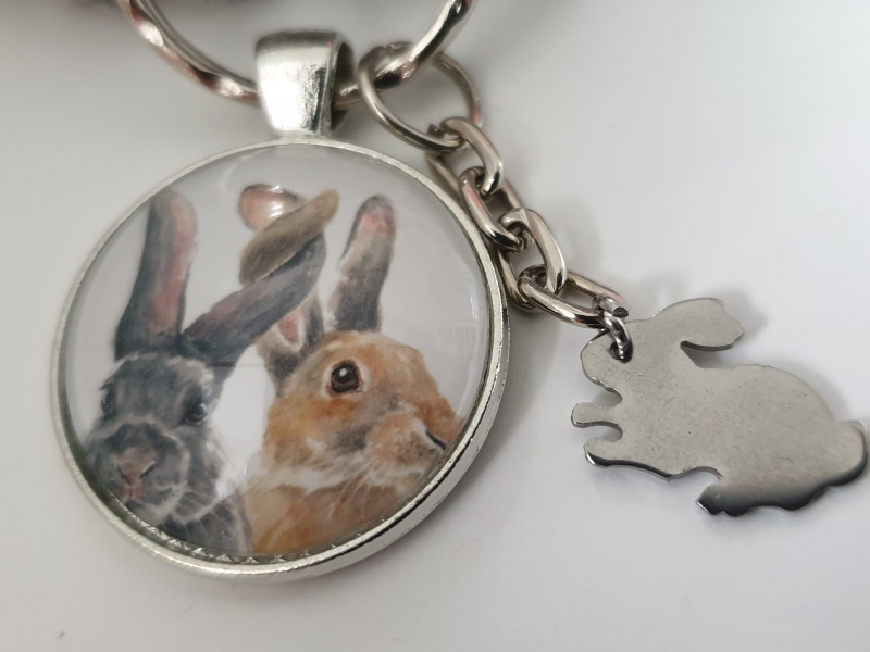  - Hasen Kaninchen Ohren Schlüsselanhänger Glascabochonanhänger handgefertigt Geschenk für Freunde Freundin Freund Familie Ostern 