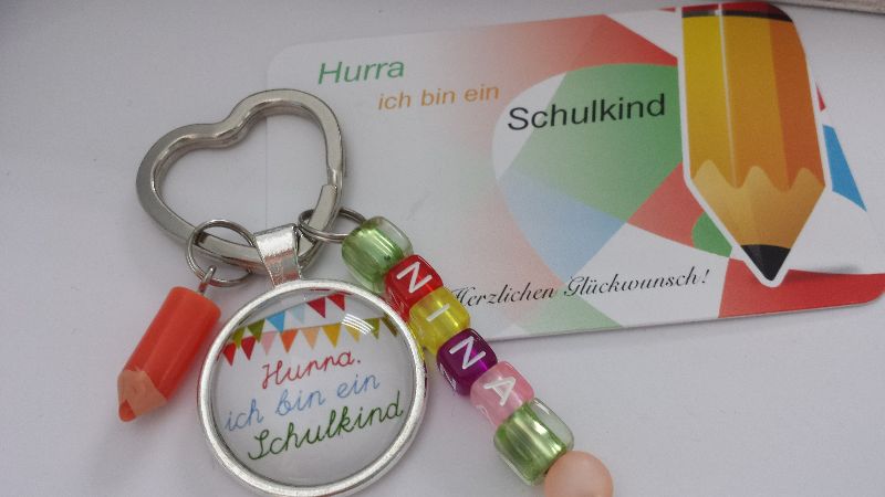  - Einschulungsgeschenk Mädchen 2024 Schlüsselanhänger mit Namen Farbstift Glücksbringer zum 1.Schultag Geschenk Schulanfang   