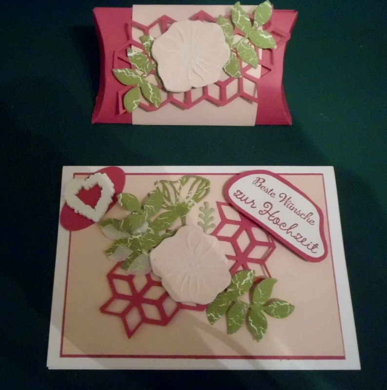  - Handgemachtes Set zur Hochzeit, bestehend aus einer romantischen Karte und einer dazu passenden Pillowbox.