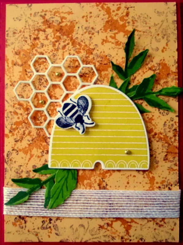  - Sehr hübsche, handgemachte Karte mit Biene - für diverse Anlässe geeignet, da sie ohne Text ist.