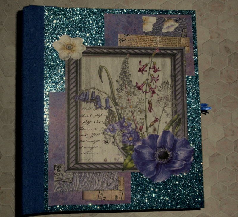  - Wunderschönes selbstgestaltetes florales Fotoalbum - mit sehr viel Platz für Fotos