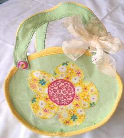  - Kindertasche, Korb aus leuchtenden pastell Farben für Mädchen