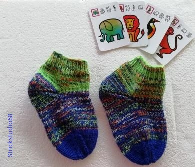  -  Kindersocken  -Gr. 24/25 - dickere Socken - handgestrickt- grün-blau-bunt