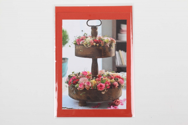  - Grußkarte, upcycled aus einem Kalender  Karte mit Blumen Klappkarte Faltkarte Blumenkarte Rosen in einer Etagerie