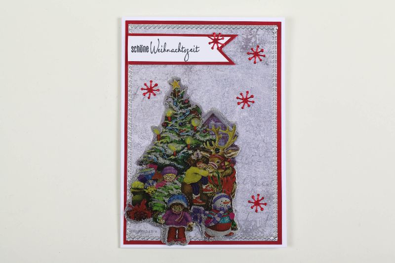  - schöne Weihnachtskarte in aufwändiger Handarbeit hergestellt: Um den Tannenbaum