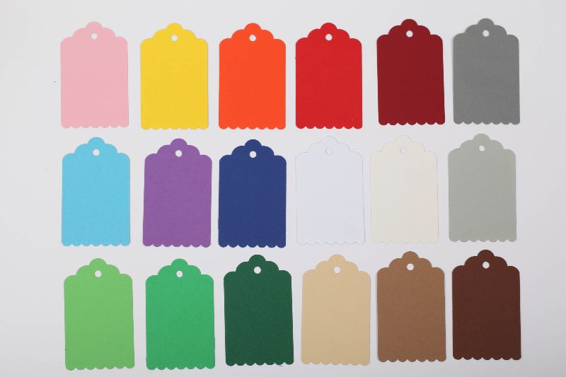  - 50 gestanzte Geschenkanhänger blanko mit Wellenrand zum Beschriften auch als Platzkarten verwendbar - 25 Farben zur Auswahl