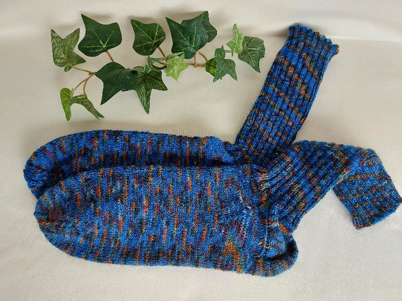  - handgestrickte warme Socken in Gr. 42/43, blau/braun/aubergine kaufen    