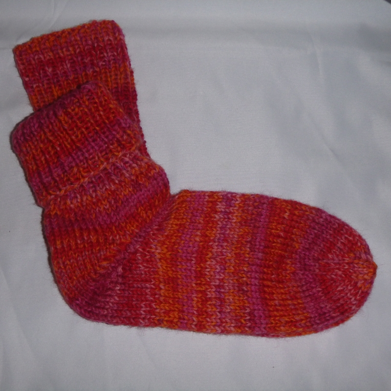  - handgestrickte super dicke Socken in rot-orange 40/41 sunset