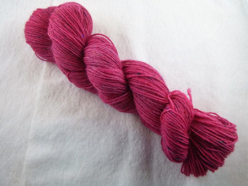  - Handgefärbte Sockenwolle Tweed (100gr /420m) Süßkirschen
