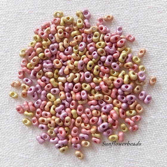  - 20 Gramm Farfalle Perlen, 2 x 4 mm - pastell bunt mix, Schmetterlingsperlen, böhmische Glasperlen 