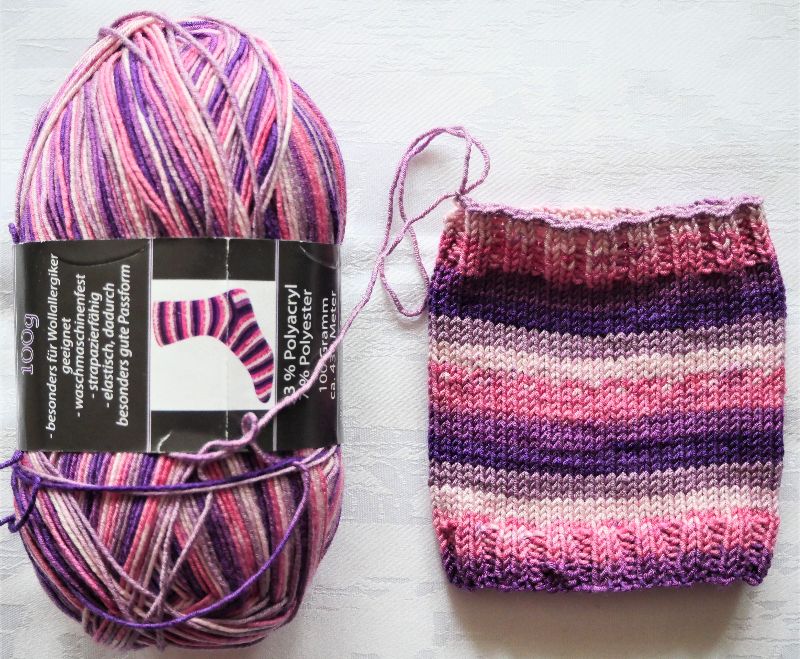  - Socken in Wunschgröße für Wollallergiker lila/rosa