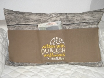 0386.180727.116330_kissenherzhiersitzen