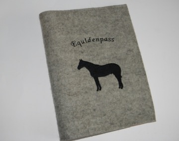 0386.180727.116365_pferdestehendgrau