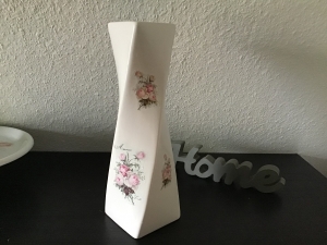 Porzellan  ♥️ Vase ♥ Geschenk ♥️ upcycling ♥ Unikate - Vintage Rosen