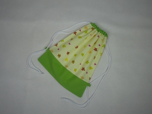 1657.190209.203214_1028_turnbeutel_kinder_gelb-grn_blumen