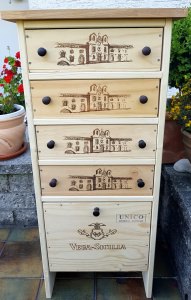 Upcycling Kommode, Weinregal aus alten Weinkisten