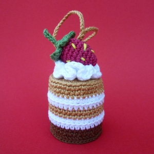 2071.180725.102054_201807amigurumierdbeertrtchen1b
