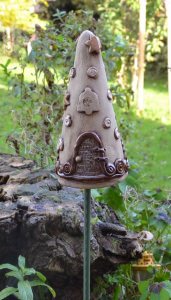 18-109 Leilani Insektenhotel, Elfenhütchen, Stabzipfel von Keramik-Kreativ