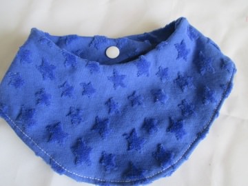 Halstuch in Jersey mit eingewebten blauen Frottee Sternen stars 