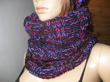 2686.180709.164854_loop-cw2000-handgefrbt-pink-lila-schwarz2