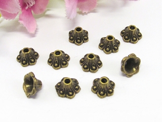 50 Perlenkappen 8mm, in Glockennform, Farbe bronze