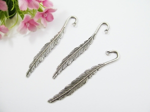 3 Lesezeichen / Bookmarks Rohlinge, Feder, Farbe silber antik