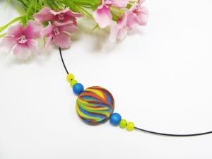 Stahlseil-Collier mit Polarisperlen und Edelstahl-Verschluss