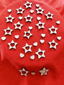 Streudeko 34tlg. Sterne mit Herz in der Mitte Holz Deko Tischdeko zum basteln verzieren und dekorieren Taufe Firmung Hochzeit Jubiläum Geburtstag  Weihnachten Advent  Festtage 