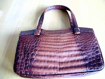 3870.180720.131002_tasche-braun-kroko1oly