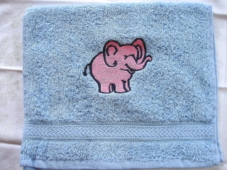 3966.180824.153551_gstehandtuch-elefant-rosa1oly