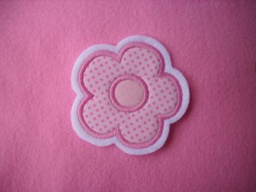 niedliche ☆  Blume ☆  ca. 5,5 x 5,5 cm  ☆ Applikation / Aufnäher