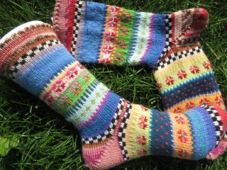 Bunte Socken Wanja Gr. 38/39 - gestrickte Socken in nordischen Fair Isle Mustern
