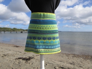 4058.180926.095605_bunterstrickrockjulinem1500