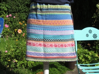 4058.180926.155832_bunterstrickrocknelem1500