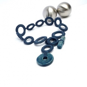 Halskette Ringe Seide Leinen Snorkel Blue Keramik Perle Blau Handmade