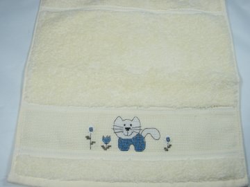 4265.180730.185243_waschlappen_katze_gelb
