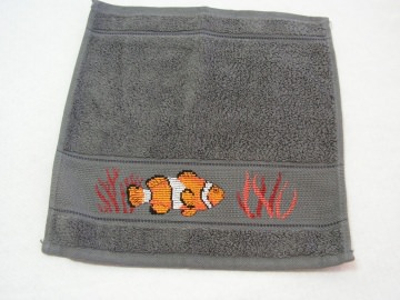 4265.180803.131736_waschlappen_grau_fische