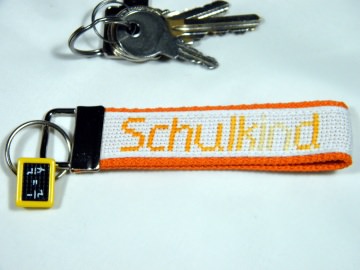 Schlüsselanhänger Schlüsselband Schulkind handbestickt orange 4265.180803.201442_dscf3769