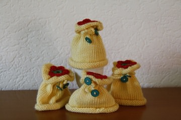Eierwärmer als Blüte, gestrickt, gelb bei Paul & Paulinchen