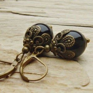 Ohrringe Simply Black handgefertigt Vintage Stil Böhmische Glasperlen Bronze Messing 4339.180814.172800_fotojet-8