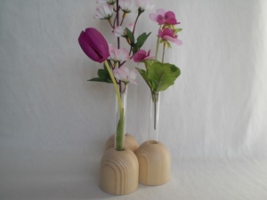 kleine Holz-Vasen natur (3 zusammen) mit kl. Reagenzglas, 5 cm, ohne Blumen, Tischdeko, kaufen 