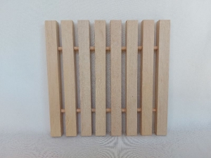 kleiner Holz-Topfuntersetzer, in Handarbeit hergestellt praktisch und stilvoll kaufen