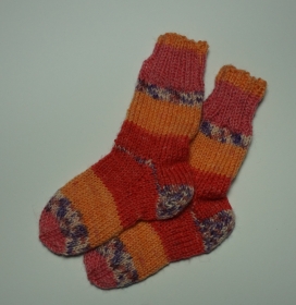 7815.190129.094922_babysockenrotgelb